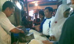 Gubernur Mendadak Kunjungi Pasar Cihaurgeulis